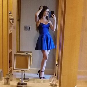 Sweetheart neck satin Bebe dress